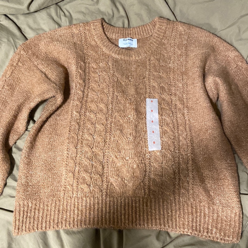Old Navy womens knitted sweater. Size small
